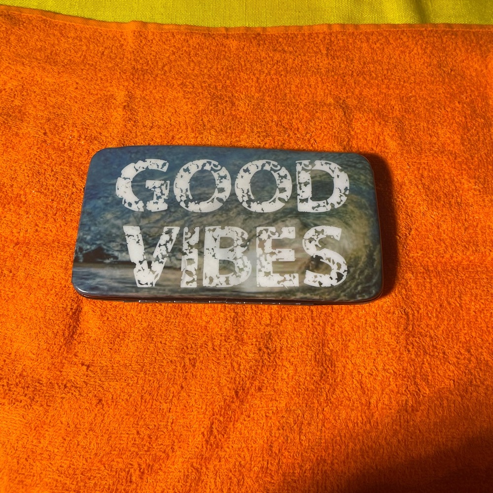 Good Vibes wallet